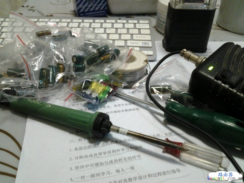 亲自拆解路由器自行维修路由器记录