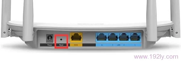 按住Reset按钮,把TL-WDR5600恢复出厂设置